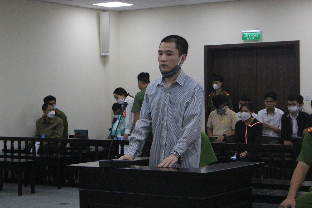 tu hinh bo duong dong dinh vao dau chau be 3 tuoi o thach that 2