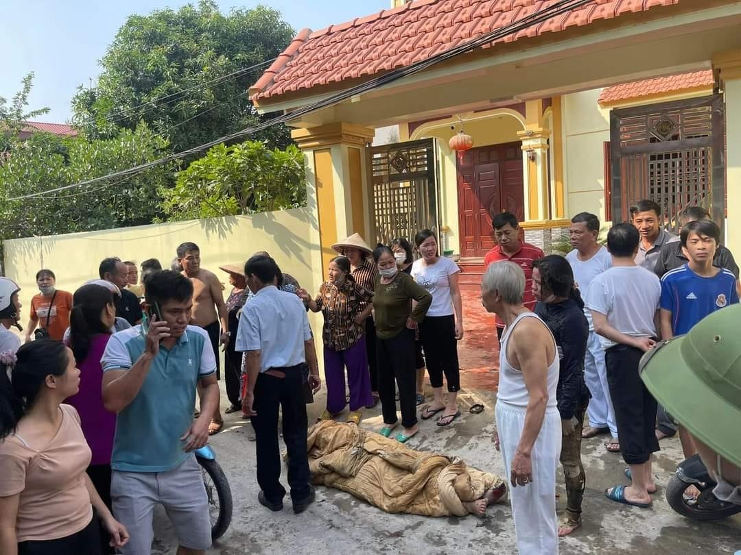 3 nguoi con gai mang xang dot nha me doi mat voi toi danh nao 3 nguoi con gai mang xang dot nha me doi mat voi toi danh nao