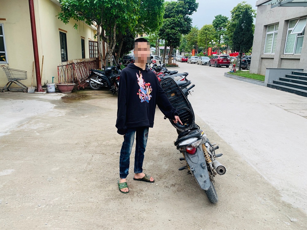 bat 2 anh hung xa lo vung kiem cuop tai san cua phu nu di duong luc rang sang bat 2 anh hung xa lo vung kiem cuop tai san cua phu nu di duong luc rang sang