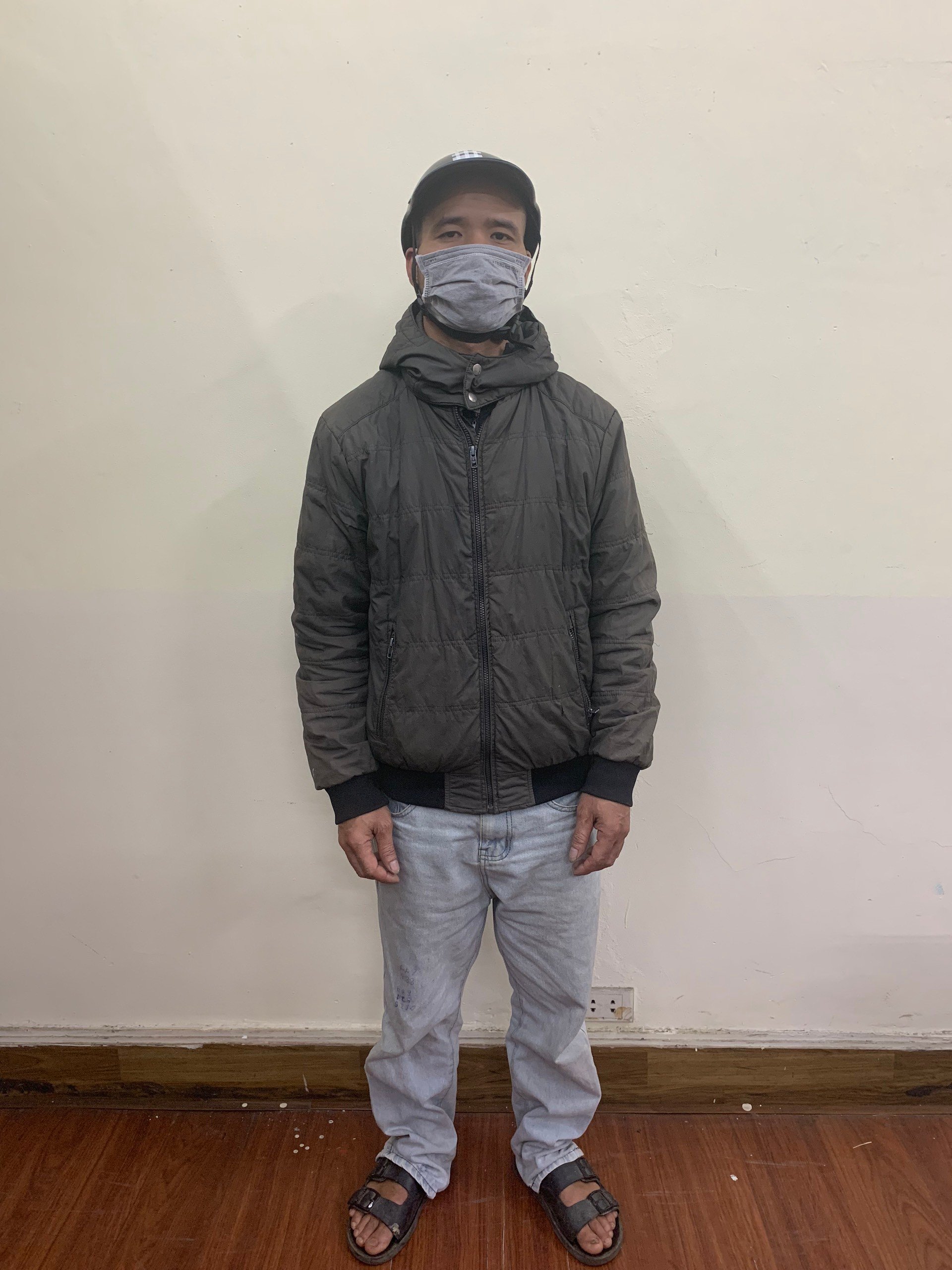 trieu tap ten bien thai khieu dam truoc cong truong dai hoc thuong mai len lam viec trieu tap ten bien thai khieu dam truoc cong truong dai hoc thuong mai len lam viec
