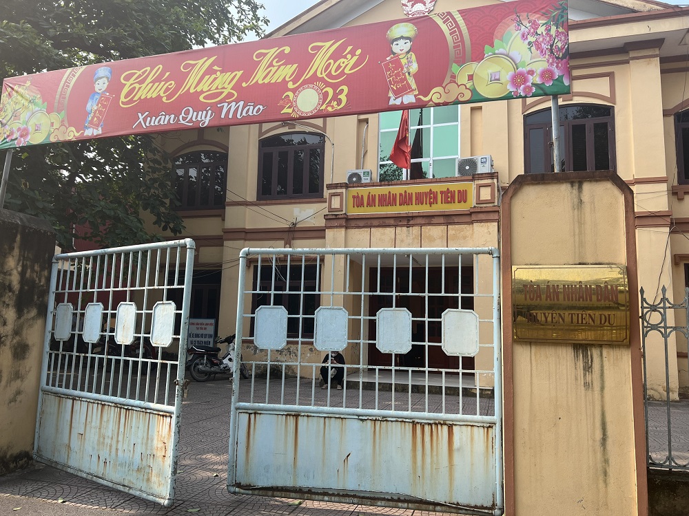 bac ninh loat cuu lanh dao ubnd thi tran lim keu oan truoc cao buoc gay that thoat hon 1 ty dong 1 bac ninh loat cuu lanh dao ubnd thi tran lim keu oan truoc cao buoc gay that thoat hon 1 ty dong 1