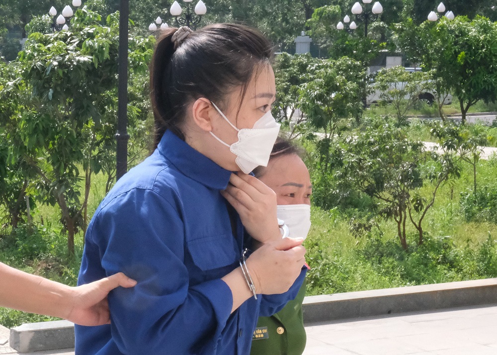 xu phuc tham nu dai uy dai nao san bay dung my nhan ke cuop tien cua thuong de xu phuc tham nu dai uy dai nao san bay dung my nhan ke cuop tien cua thuong de