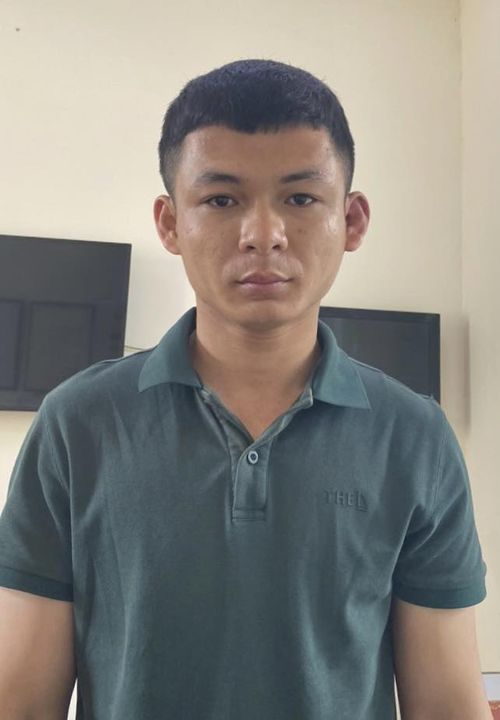 tam giu doi tuong vo mua xe tren cho tot xin di thu roi bo chay tam giu doi tuong vo mua xe tren cho tot xin di thu roi bo chay