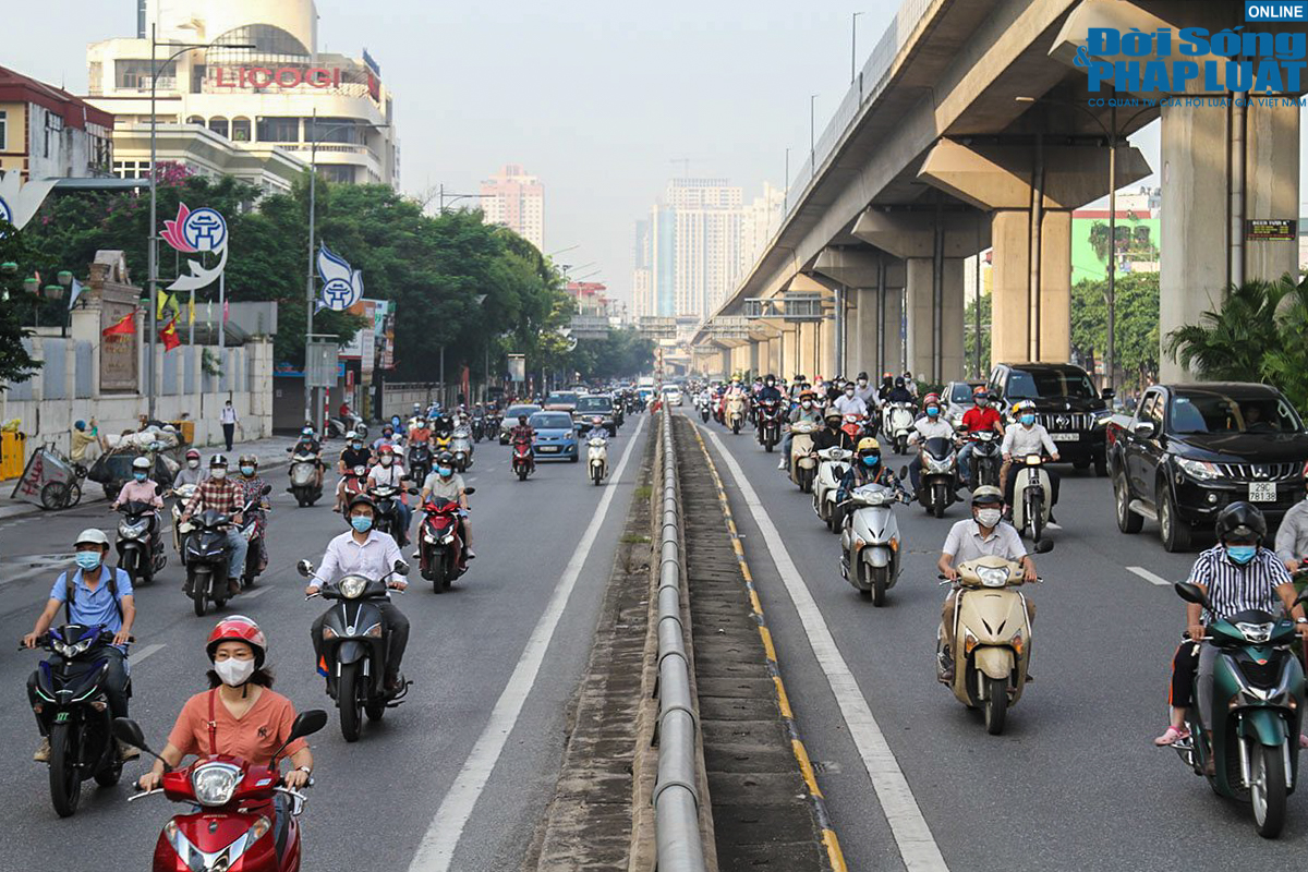 duong pho ha noi dong duc dspl 1 3