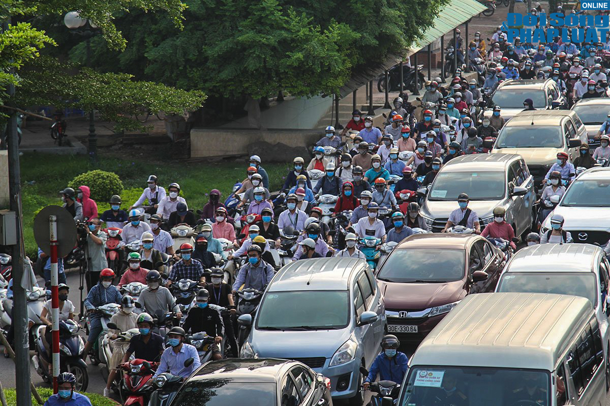 duong pho ha noi dong duc dspl 1 6