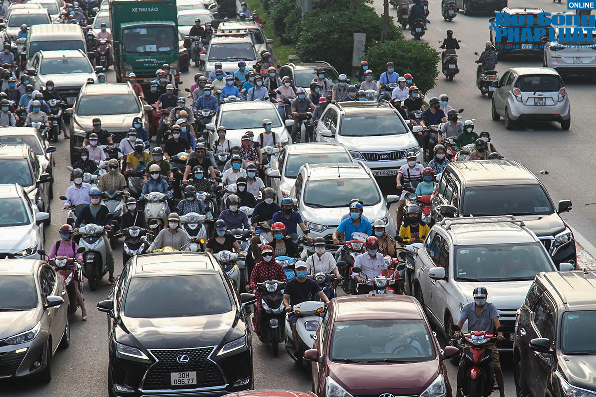duong pho ha noi dong duc dspl 1 7