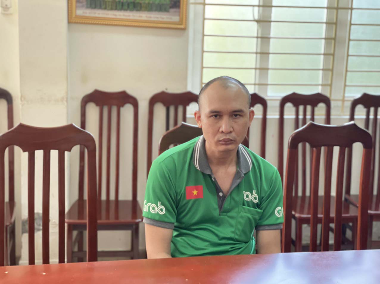 dung dien thoai vua cuop duoc de di lua dao doi tuong nhan ket dang dspl dung dien thoai vua cuop duoc de di lua dao doi tuong nhan ket dang dspl