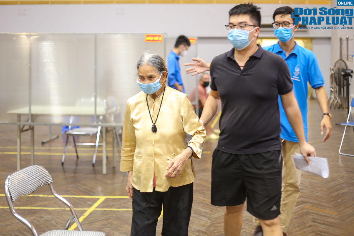 nguoi dan ha noi tiem mui 2 vero cell 14