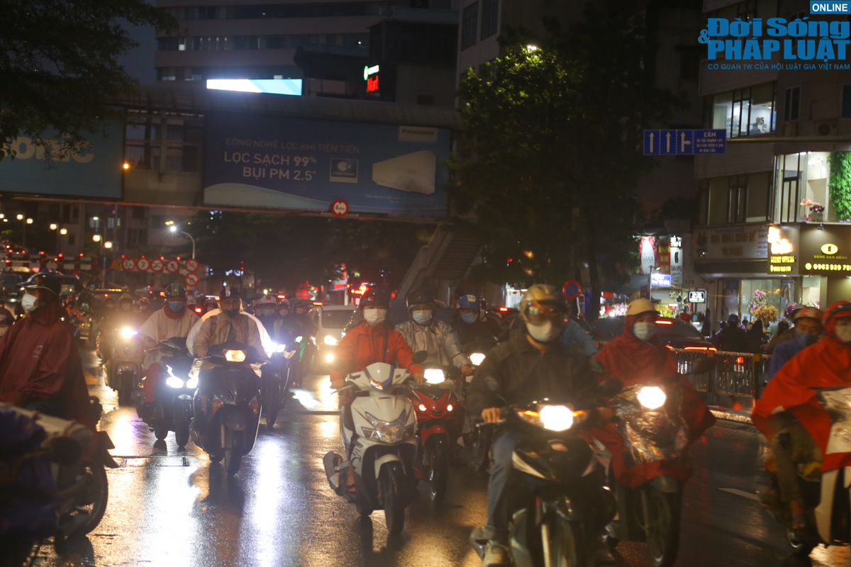 duong pho ha noi un tac gio tan tam 12