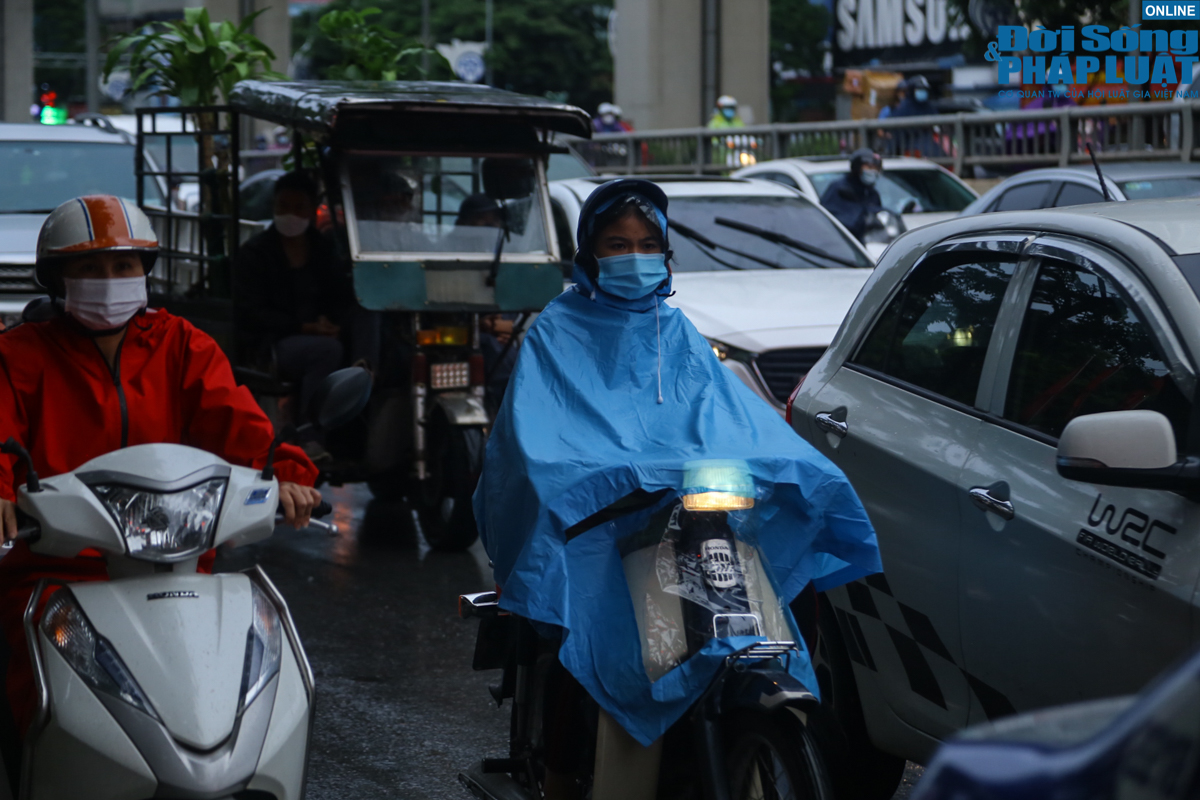 duong pho ha noi un tac gio tan tam 3