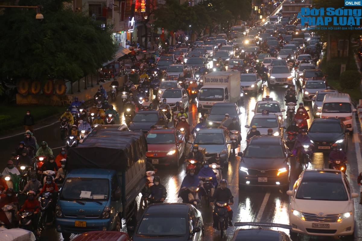 duong pho ha noi un tac gio tan tam 9
