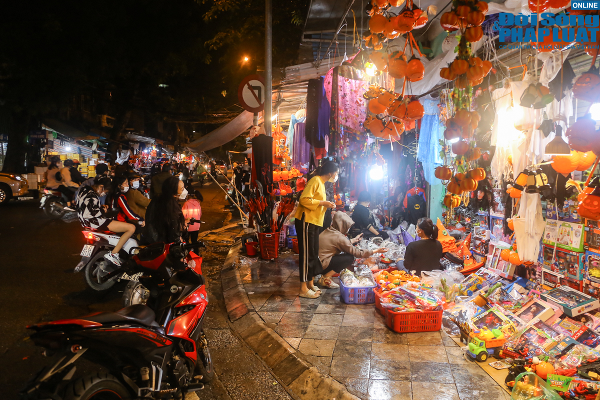 halloween vang ve do choi squid game hut khach 5 halloween vang ve do choi squid game hut khach 5