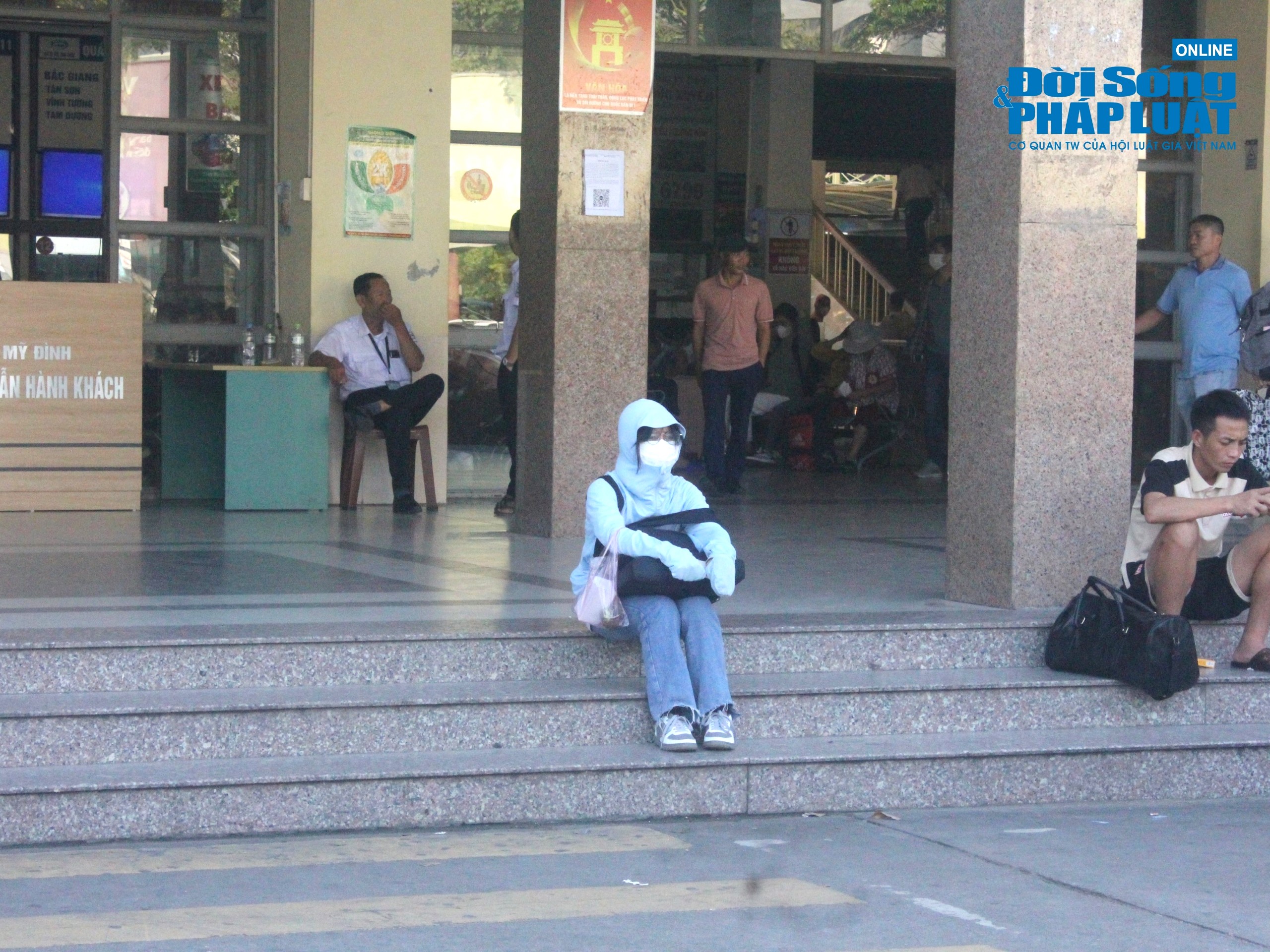 nguoi dan hoi ha ve que nghi le quoc khanh duoi cai nang gay gat cua ha noi dspl 71 nguoi dan hoi ha ve que nghi le quoc khanh duoi cai nang gay gat cua ha noi dspl 71