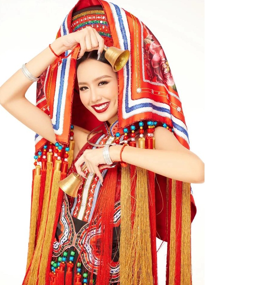a hau bao ngoc noi bat trong bo trang phuc truyen thong co em dao do tai miss intercontinental 2022 7 a hau bao ngoc noi bat trong bo trang phuc truyen thong co em dao do tai miss intercontinental 2022 7