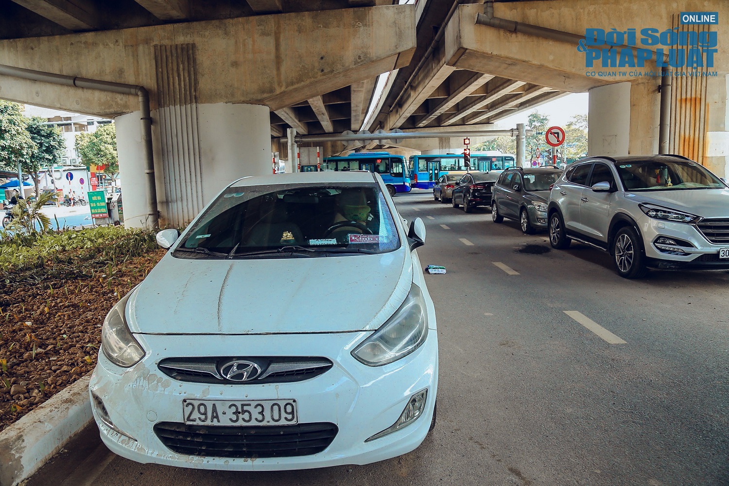 ha noi cau vom sat vuot ho linh dam bien thanh noi do rac bai do o to81 ha noi cau vom sat vuot ho linh dam bien thanh noi do rac bai do o to81