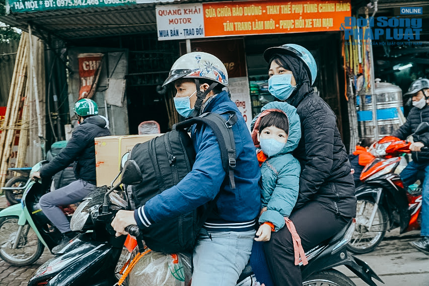 ha noi nguoi dan un un keo nhau ve que nghi tet duong lich 2023 8 ha noi nguoi dan un un keo nhau ve que nghi tet duong lich 2023 8