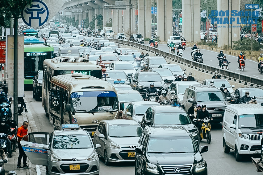 ha noi nguoi dan un un keo nhau ve que nghi tet duong lich 2023 9 ha noi nguoi dan un un keo nhau ve que nghi tet duong lich 2023 9