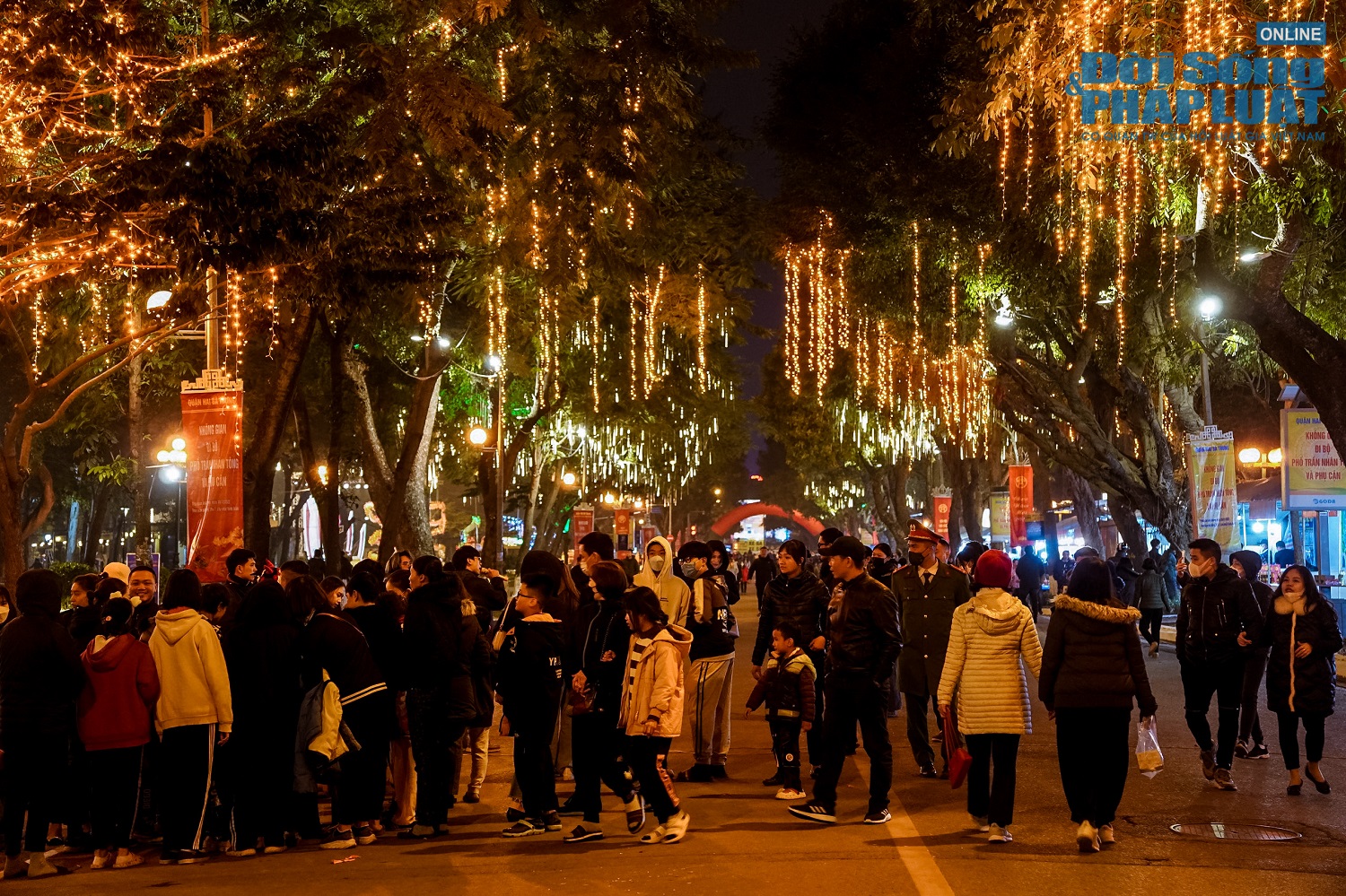 khai truong khong gian pho di bo tran nhan tong 11