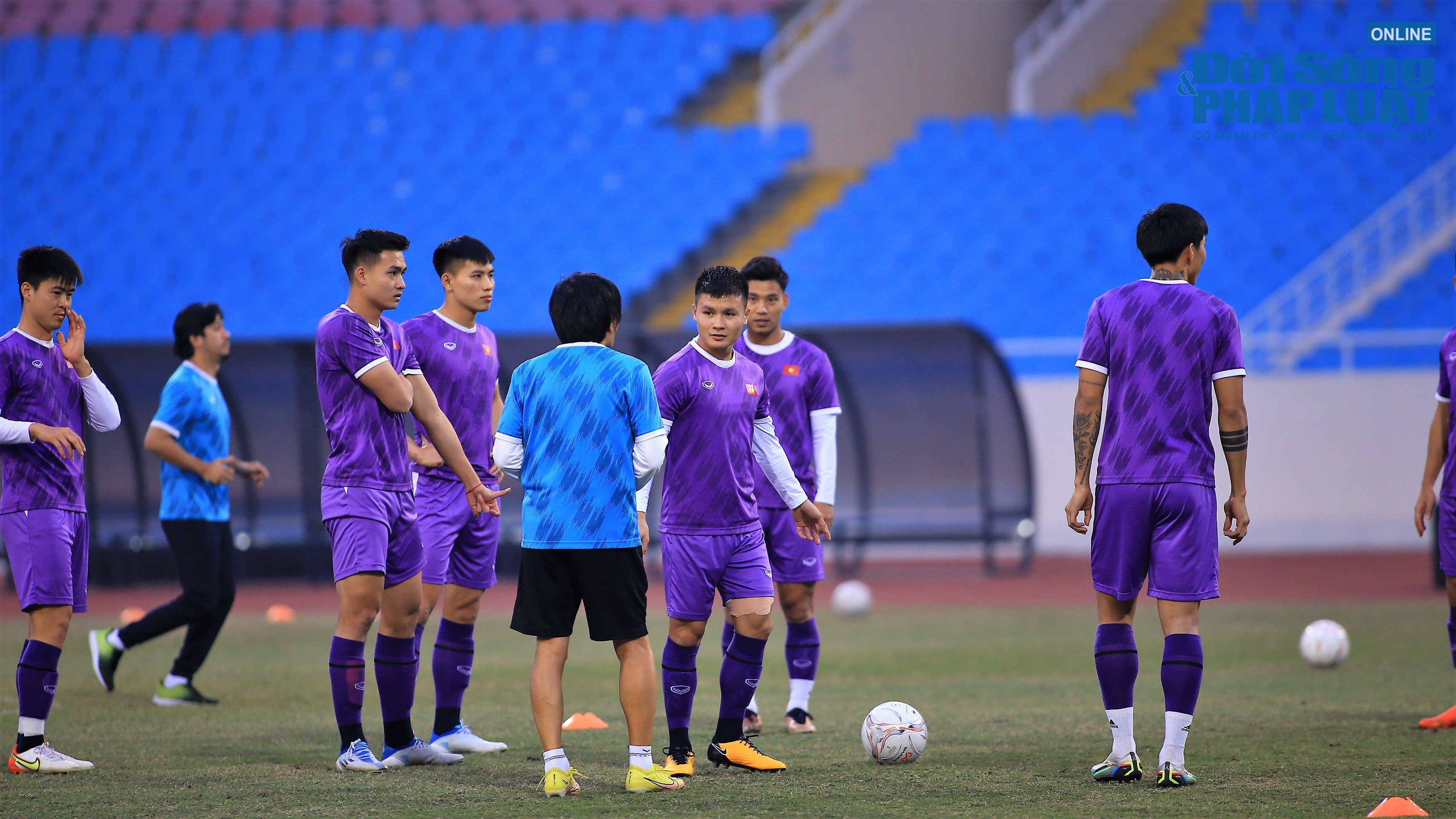 hlv park hang seo choi bong ma doi tuyen viet nam tap ki truoc dai chien indonesia 10 hlv park hang seo choi bong ma doi tuyen viet nam tap ki truoc dai chien indonesia 10