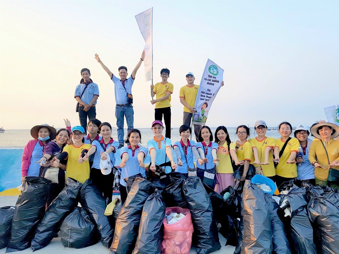 bai 8 3 co giao bat dac di cua lop tieng anh cho nguoi cao tuoi1 bai 8 3 co giao bat dac di cua lop tieng anh cho nguoi cao tuoi1