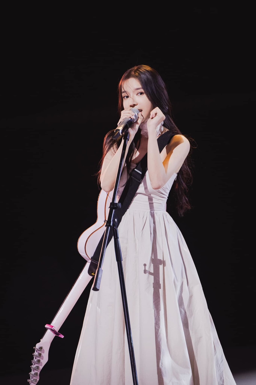 cung tham gia chuong trinh thuc te trung quoc nhung lyly lai bi doi xu trai nguoc voi chi pu 1 cung tham gia chuong trinh thuc te trung quoc nhung lyly lai bi doi xu trai nguoc voi chi pu 1
