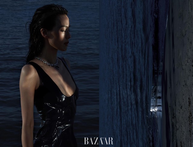 thu ky khoe voc dang quyen ru o tuoi u50 tren bia harpers bazaar thang 9 13 thu ky khoe voc dang quyen ru o tuoi u50 tren bia harpers bazaar thang 9 13