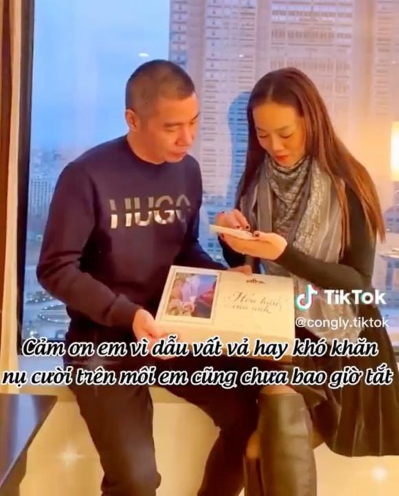 cong ly gui loi ngon tinh va tang qua som cho vo tre dip 83 khoanh khac om nhau tinh tu gay xuc dong 5 ngoisaovn w1014 h1260 1215