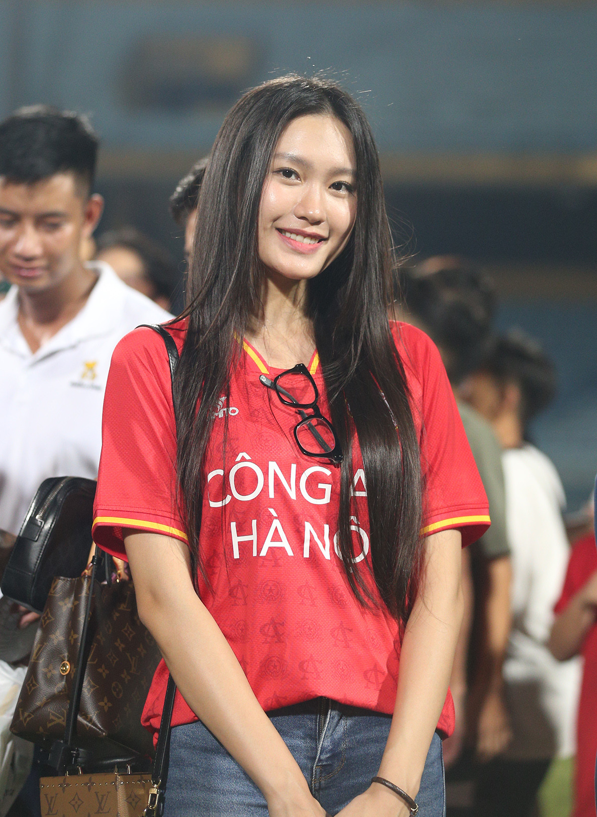 ban gai van hau 2 1020 ban gai van hau 2 1020