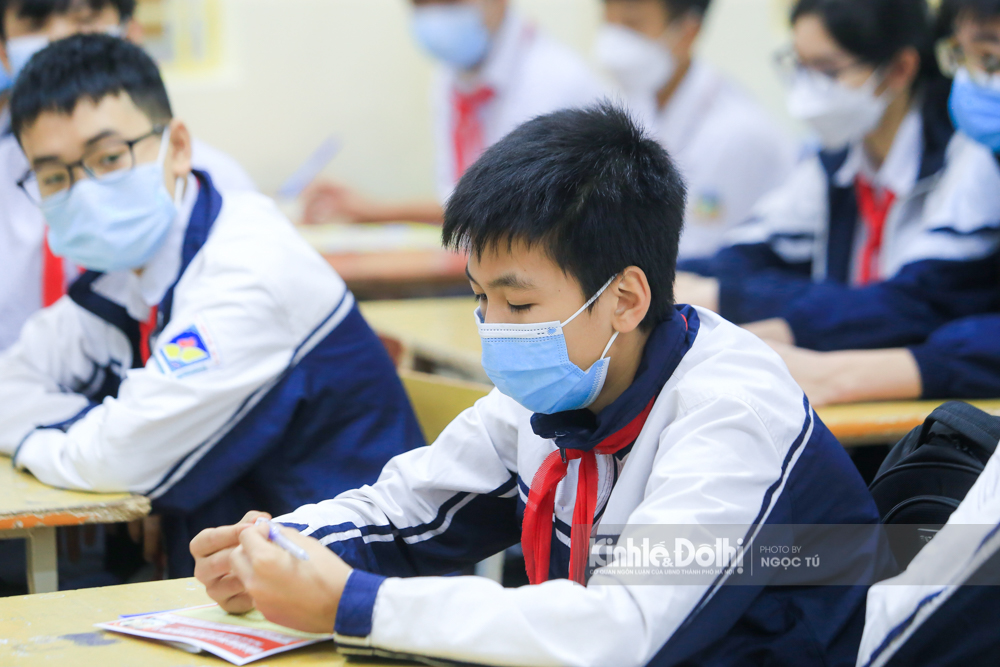 ba vi 2 521 hoc sinh den truong 69 em nghi hoc sau thoi gian dai hoc online ba vi 2 521 hoc sinh den truong 69 em nghi hoc sau thoi gian dai hoc online
