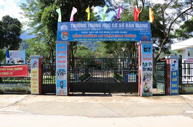 lai chau 1 000 hoc sinh cac cap tam dung den truong vi 2 ca duong tinh voi covid 19 lai chau 1 000 hoc sinh cac cap tam dung den truong vi 2 ca duong tinh voi covid 19