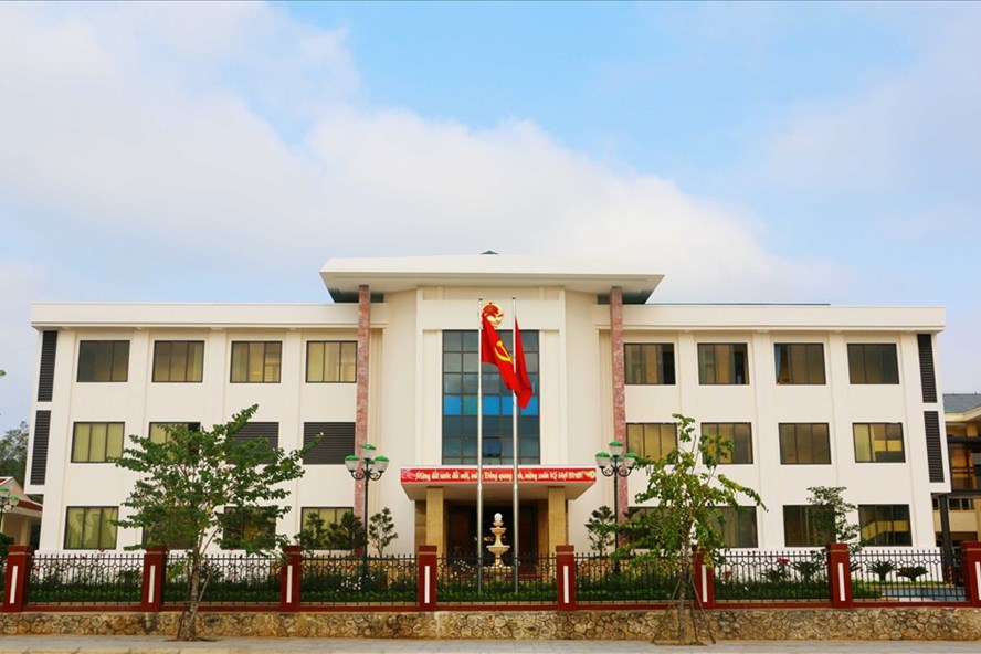 bi thu huyen co to bi dinh chi quang ninh phan cong 2 can bo tam thay bi thu huyen co to bi dinh chi quang ninh phan cong 2 can bo tam thay