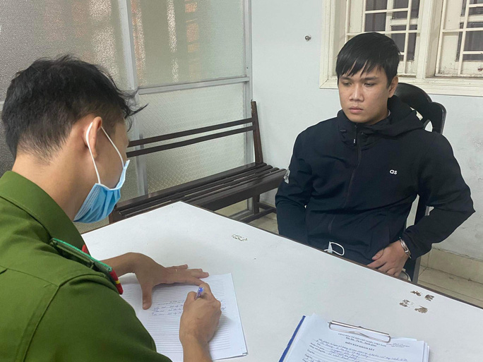 sieu trom chi dot nhap biet thu lay tien dua vo di tut nhan sac sieu trom chi dot nhap biet thu lay tien dua vo di tut nhan sac