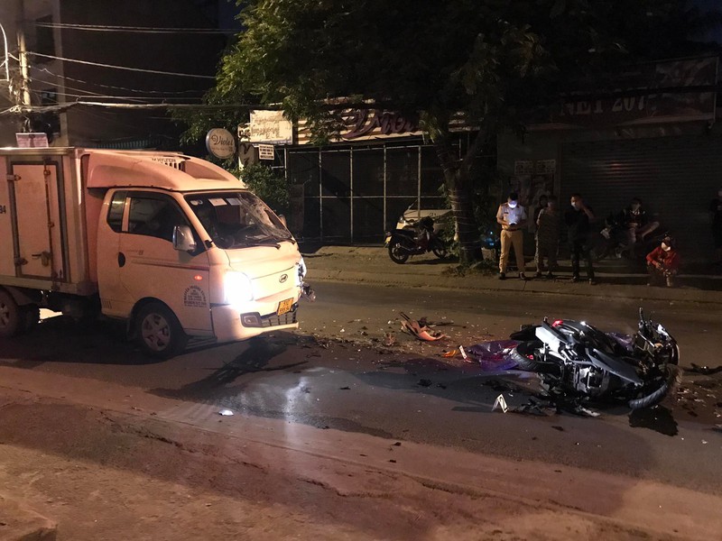 tp hcm hai vu tai nan giao thong trong dem khien 2 nguoi tu vong tp hcm hai vu tai nan giao thong trong dem khien 2 nguoi tu vong
