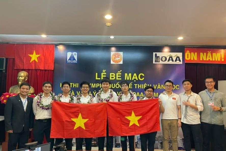 5 hoc sinh truong thpt chuyen ha noi amsterdam gianh huy chuong tai ky thi olympic ioaa 5 hoc sinh truong thpt chuyen ha noi amsterdam gianh huy chuong tai ky thi olympic ioaa