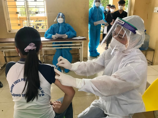 tang han dung 3 thang vaccine phong covid 19 pfizer dia phuong nao de vacine het han giam doc so phai chiu trach nhiem