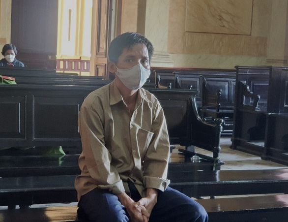 buon lau 13kg vang tri gia hon 8 5 ty dong bi cao linh an2jpeg buon lau 13kg vang tri gia hon 8 5 ty dong bi cao linh an2jpeg