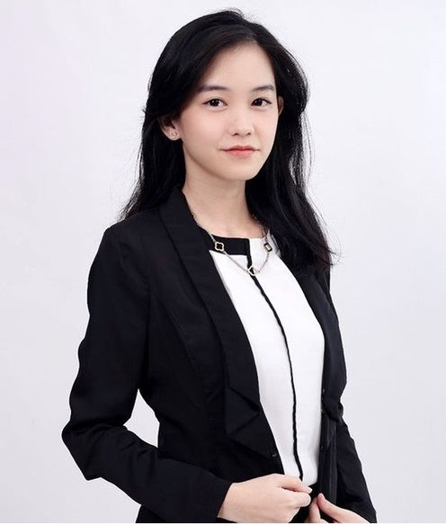 nu sinh tung gay sot khi mac ao tham phan o tuoi 22 gio ra sao dspl 4