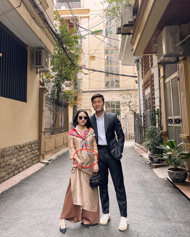 nhue giang xuat hien tinh tu ben xuan truong lo vong 2 lum lum ngam xac nhan tin don mang thai2 nhue giang xuat hien tinh tu ben xuan truong lo vong 2 lum lum ngam xac nhan tin don mang thai2