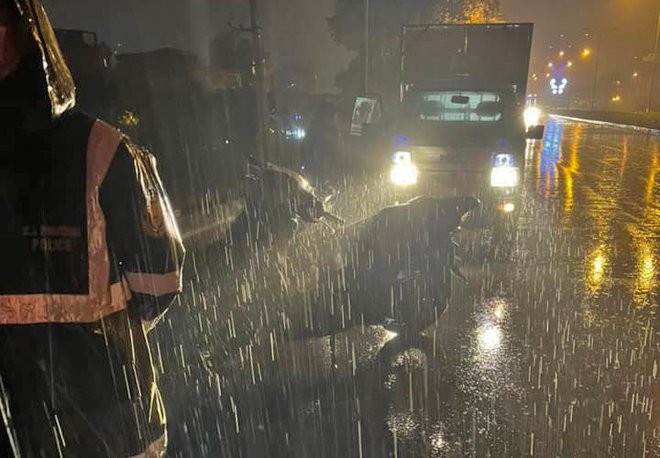 ha noi truy tim tai xe oto ban tai gay tai nan khien 3 co gai bi thuong ha noi truy tim tai xe oto ban tai gay tai nan khien 3 co gai bi thuong