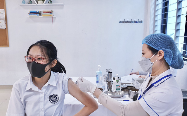 thu tuong chi dao khan ve tiem vaccine va day manh phong chong covid 19 thu tuong chi dao khan ve tiem vaccine va day manh phong chong covid 19