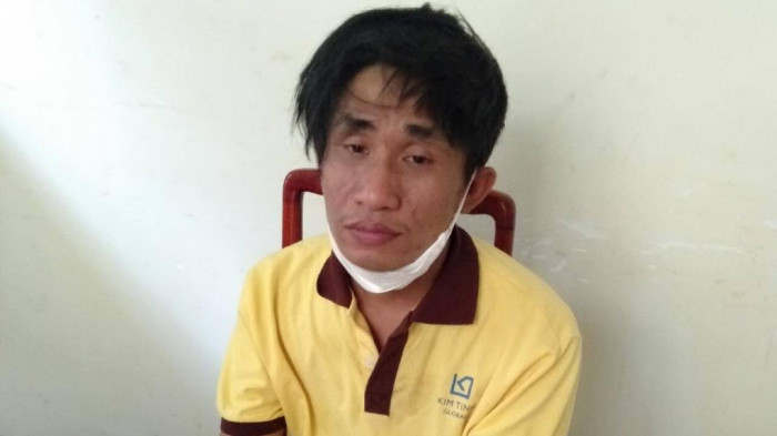 loi dung co gai say ruou ngu say thanh nien trom dien thoai roi hiep dam loi dung co gai say ruou ngu say thanh nien trom dien thoai roi hiep dam