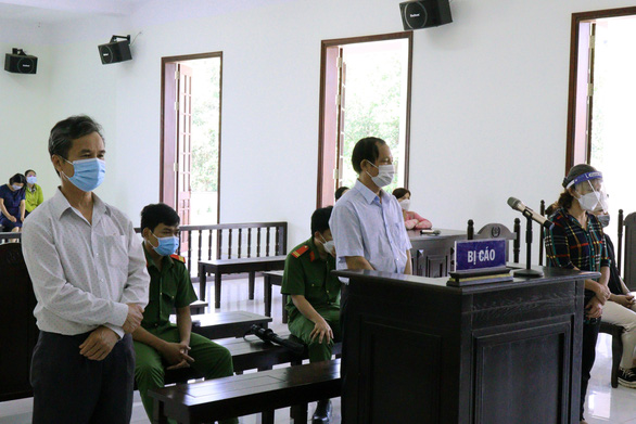 binh phuoc ke toan truong qua mat 2 doi giam doc trung tam giao duc thuong xuyen chiem doat tien ty binh phuoc ke toan truong qua mat 2 doi giam doc trung tam giao duc thuong xuyen chiem doat tien ty