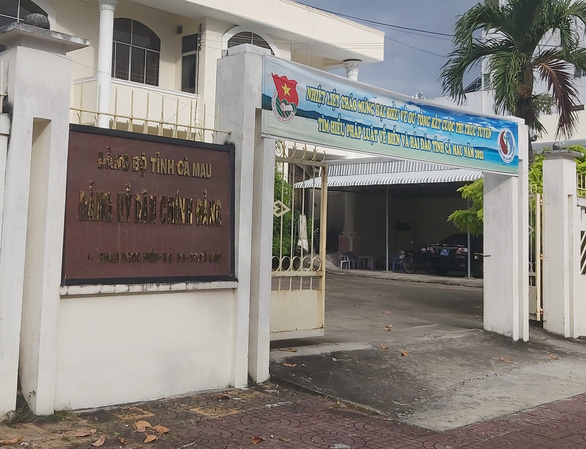 ca mau tham o hon 1 3 ty dong tien dang phi ke toan bi bat tam giam ca mau tham o hon 1 3 ty dong tien dang phi ke toan bi bat tam giam