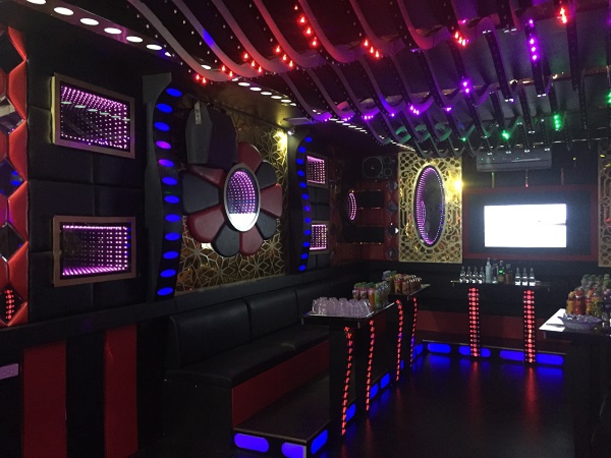 hai phong thu nghiem mo lai dich vu karaoke vu truong