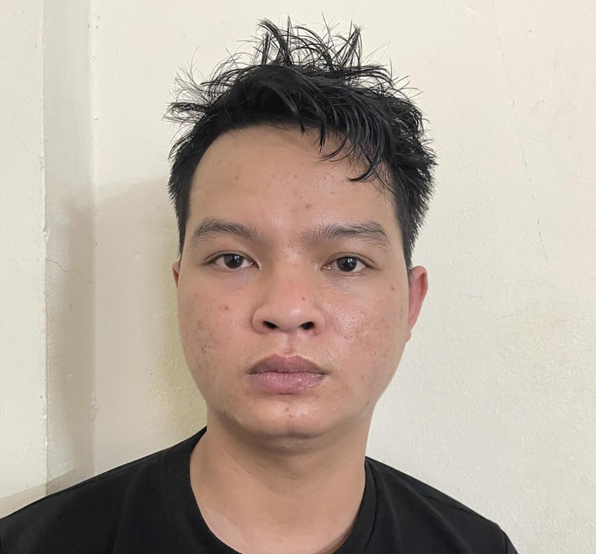ngang nhien dieu khien o to cho 30kg thuoc phien tuoi di ban giua ha noi ngang nhien dieu khien o to cho 30kg thuoc phien tuoi di ban giua ha noi