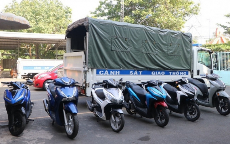 len mang thach thuc trom xe cua phu huynh di bao len mang thach thuc trom xe cua phu huynh di bao