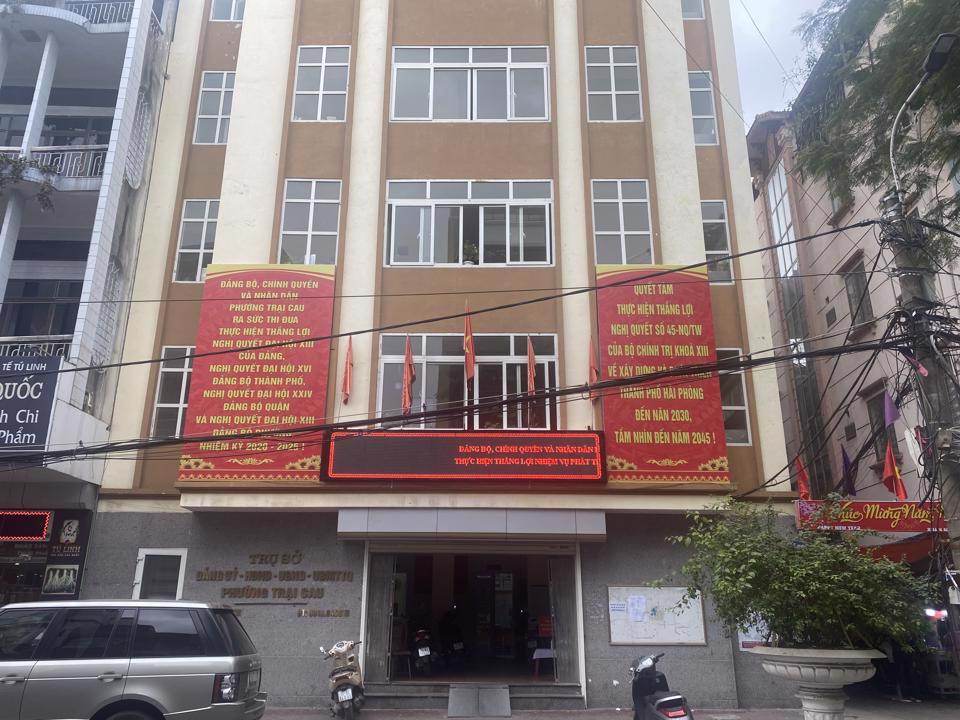 tram truong y te doi 15 trieu dong moi cho f0 di vien bi buoc thoi viec tram truong y te doi 15 trieu dong moi cho f0 di vien bi buoc thoi viec
