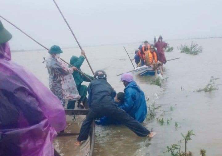 quang tri nguoi phu nu bi lu cuon tu vong khi ve tham me quang tri nguoi phu nu bi lu cuon tu vong khi ve tham me