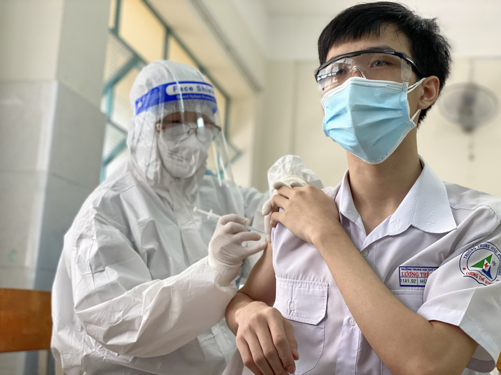 thu tuong yeu cau trong quy 2 hoan thanh tiem vac xin cho tre em