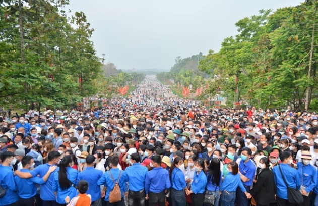 gio to hung vuong 2022 bien nguoi do ve dang le huy dong hon 1000 nguoi bao ve an ninh 1 gio to hung vuong 2022 bien nguoi do ve dang le huy dong hon 1000 nguoi bao ve an ninh 1
